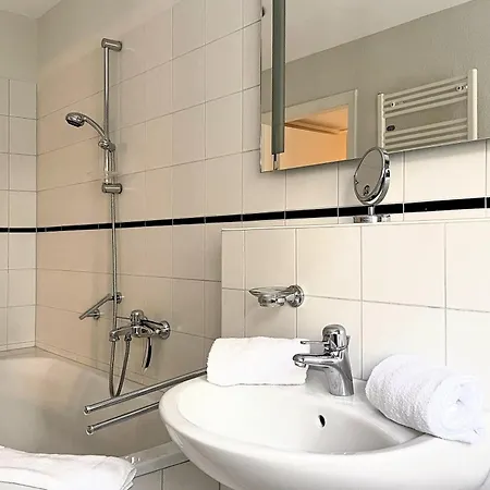 Brossolat Eg 2, Rebbelstieg